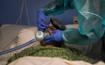 I pazienti Covid che si staccano dai ventilatori possono impiegare settimane per riprendere coscienza