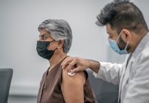 Pfizer afferma che il booster bivalente COVID-19 aumenta significativamente gli anticorpi per combattere l’omicron